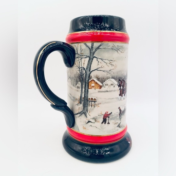 Vintage 1990 Budweiser Holiday Beer Stein An American Tradition Clydesdales - Picture 2 of 9
